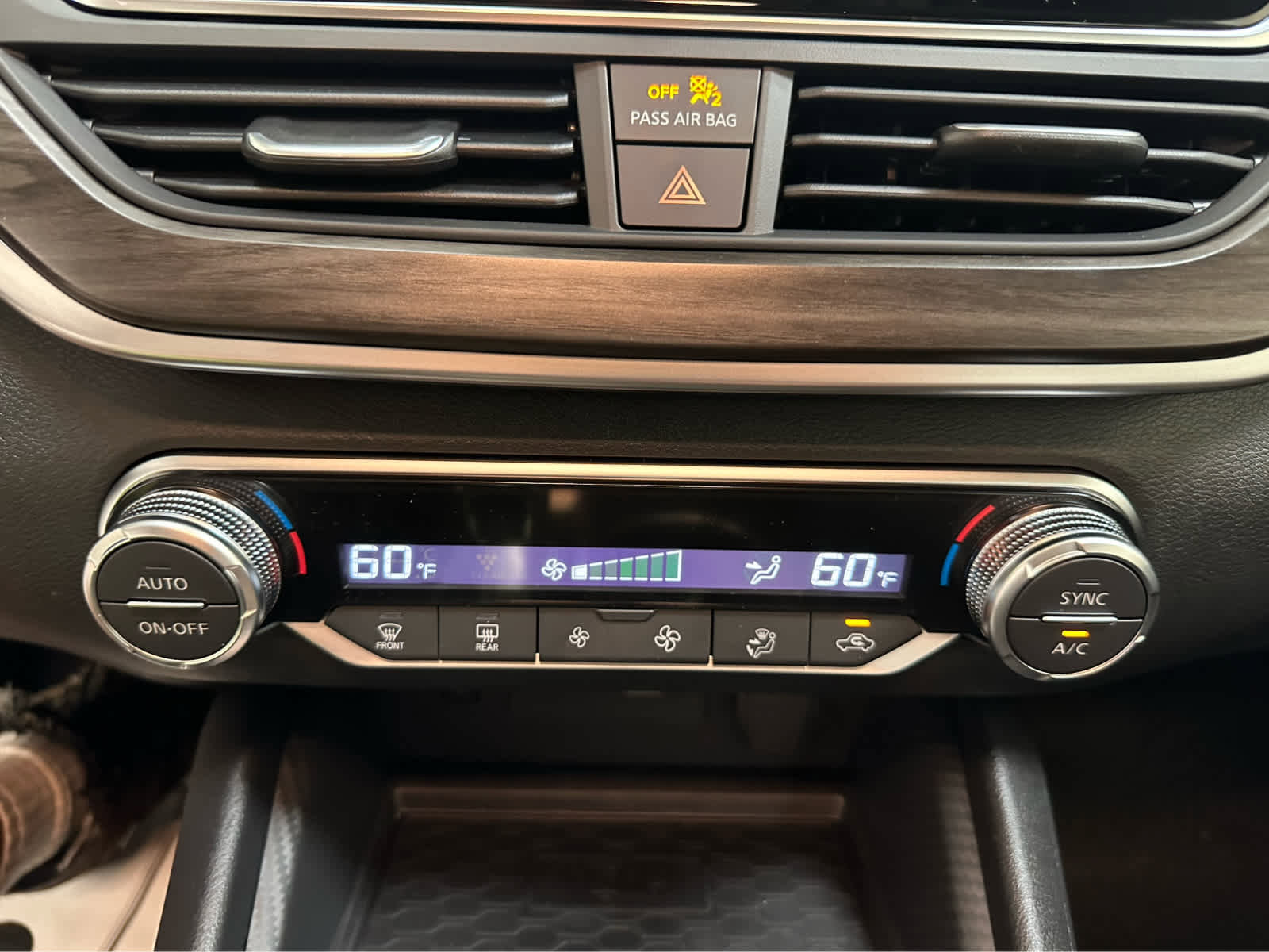 New 2025 Nissan Altima 2.5 SV AWD/4WD image 19