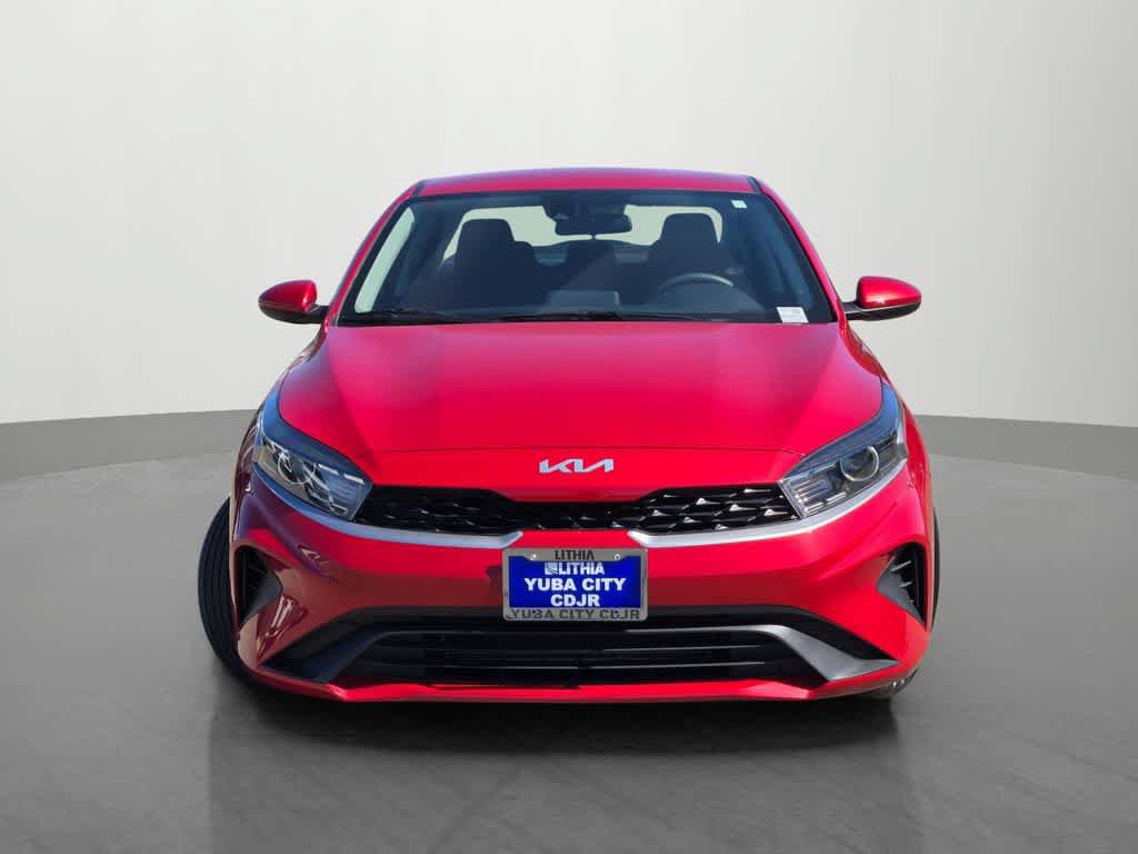 Used 2023 Kia Forte LXS FWD image 2