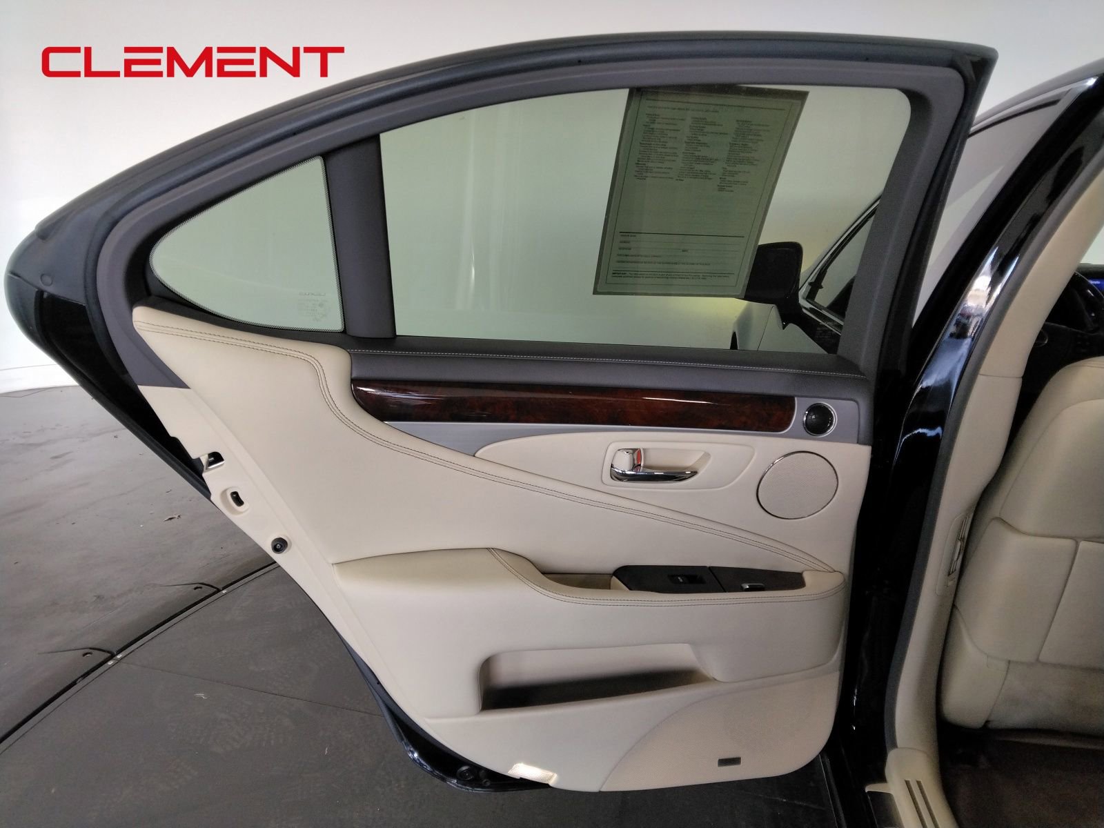 Used 2017 Lexus LS 460 w/ Comfort Package image 38