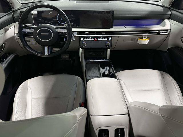 Certified 2025 Hyundai Tucson SEL AWD/4WD image 16