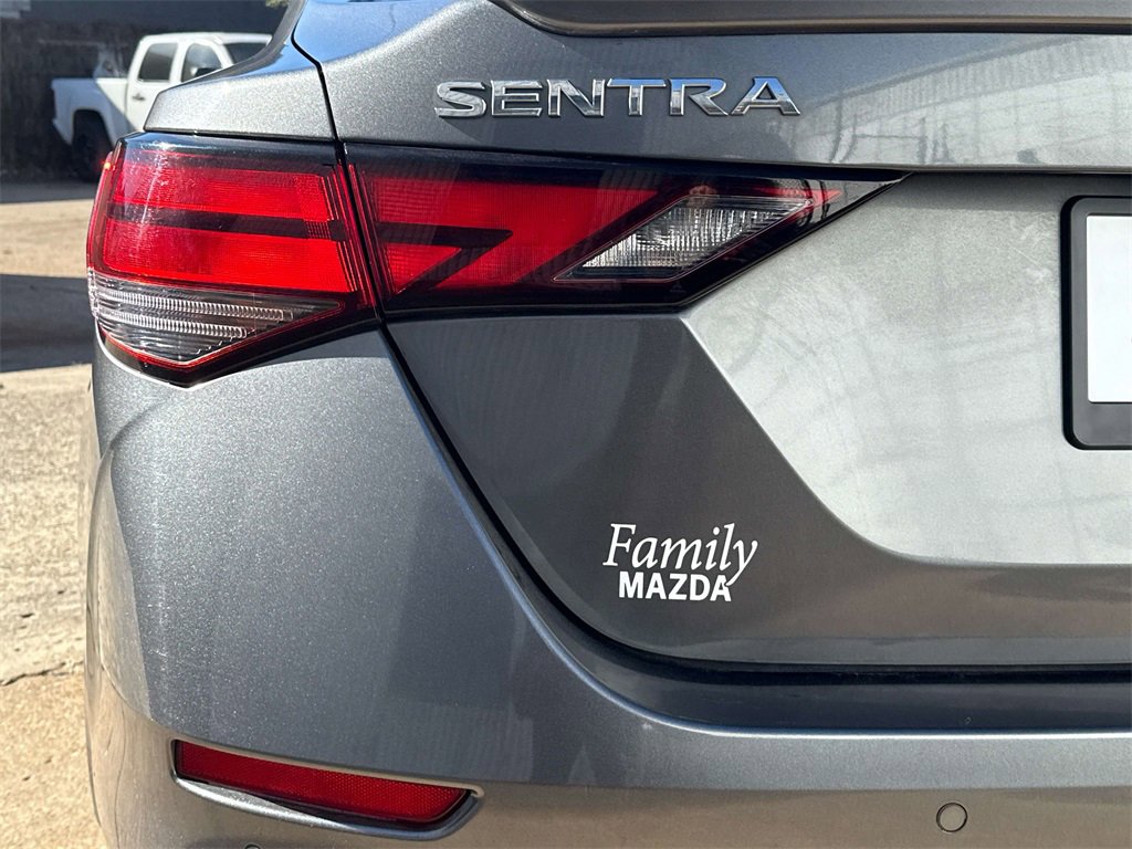 Used 2021 Nissan Sentra SV w/ SV Premium Package image 8