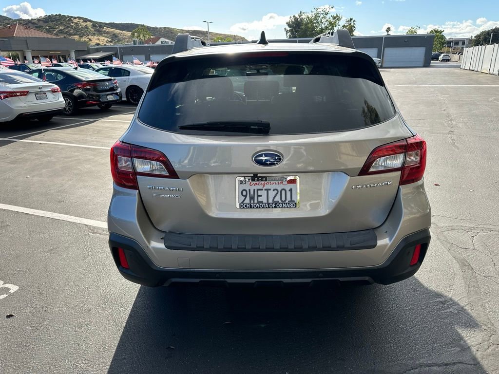 Used 2018 Subaru Outback 2.5i Limited image 3
