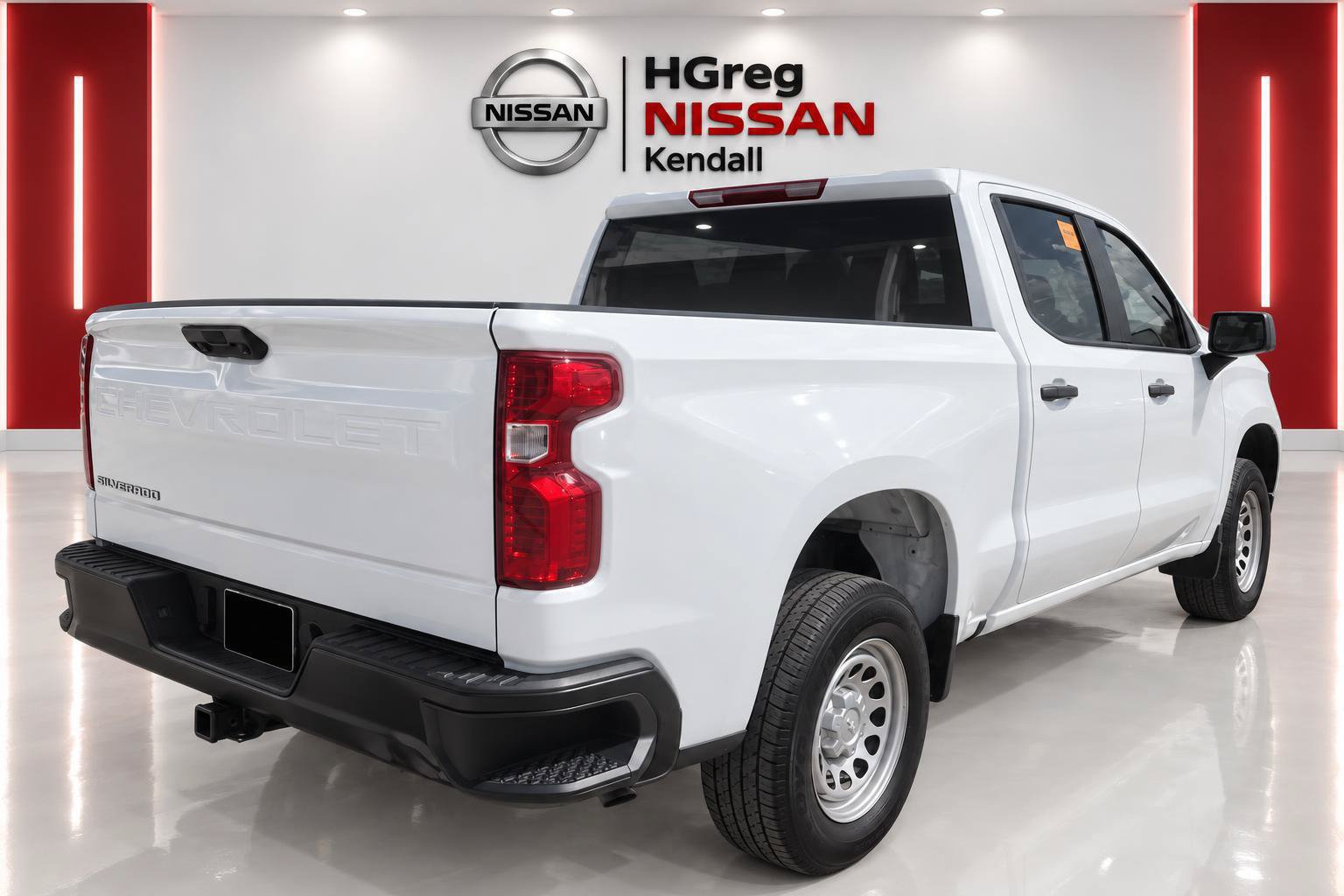 Used 2023 Chevrolet Silverado 1500 W/T w/ WT Value Package RWD image 4