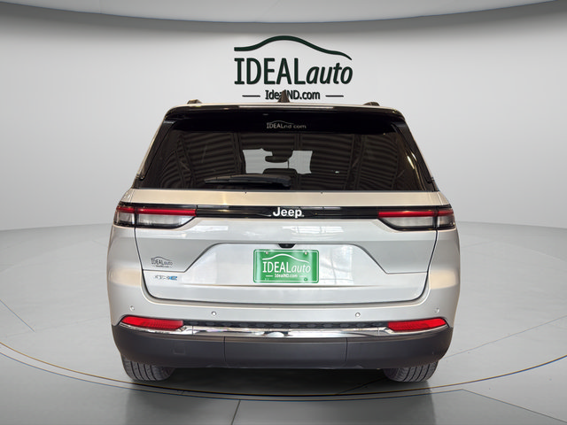 Used 2024 Jeep Grand Cherokee Limited 4xe AWD/4WD image 8