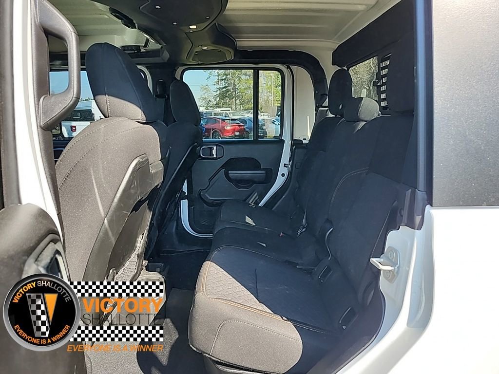 Certified 2024 Jeep Gladiator Mojave w/ Technology Group image 21