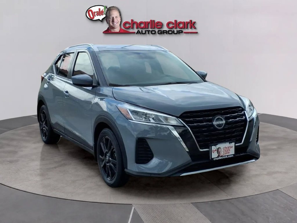 Certified 2023 Nissan Kicks SV FWD image 7