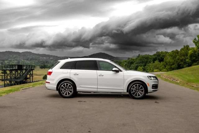 Used 2019 Audi Q7 3.0T Premium Plus w/ Premium Plus Package AWD/4WD image 4