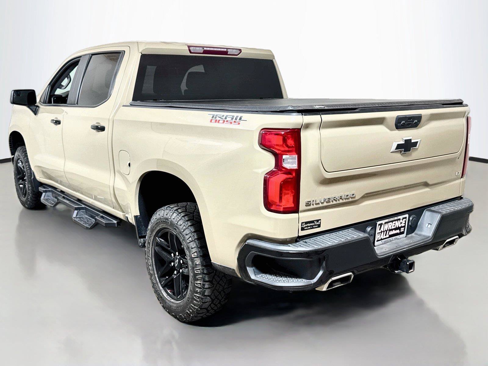 Used 2022 Chevrolet Silverado 1500 LT Trail Boss w/ Protection Package AWD/4WD image 6