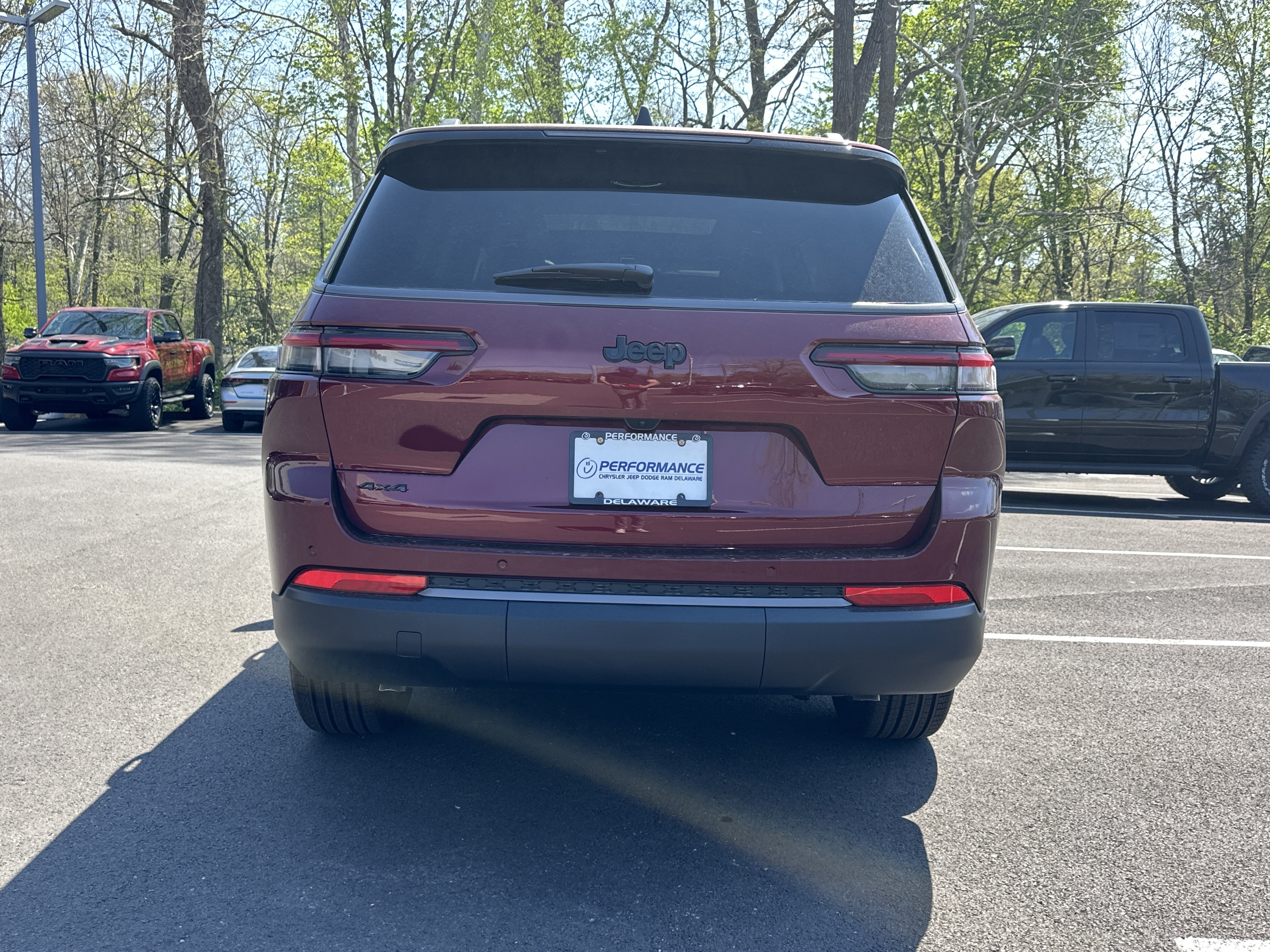 New 2026 Jeep Grand Cherokee L Limited w/ Limited Altitude Package AWD/4WD image 15