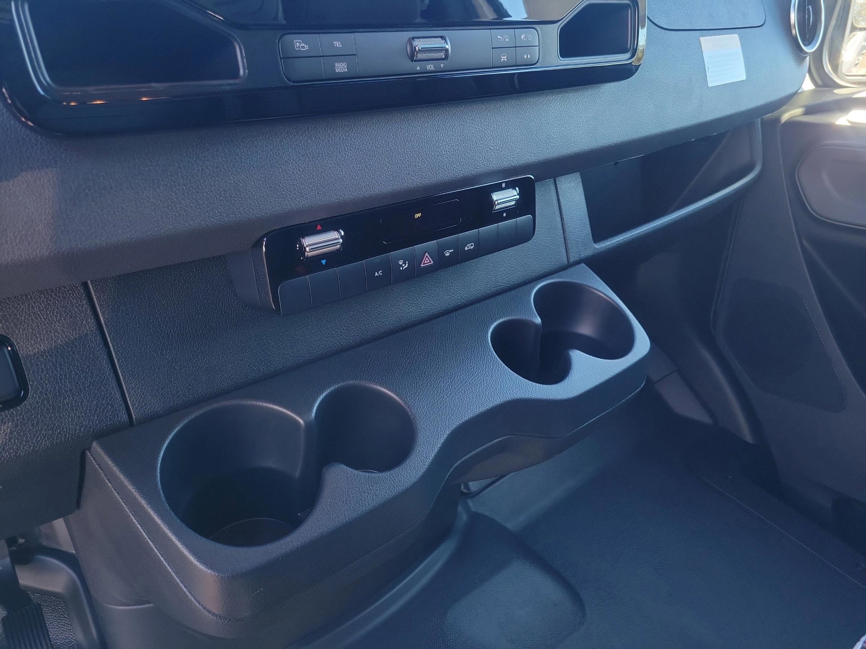 Used 2026 Mercedes-Benz Sprinter 2500 image 13