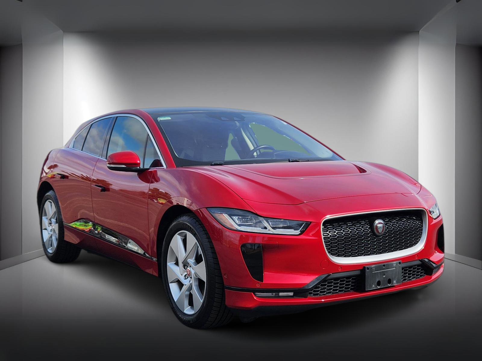 Used 2020 Jaguar I-PACE SE image 4