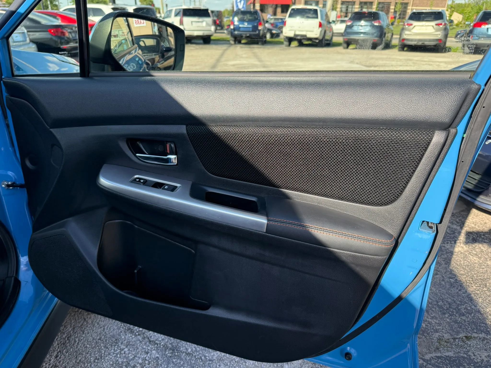 Used 2016 Subaru Crosstrek 2.0i Premium AWD/4WD image 22