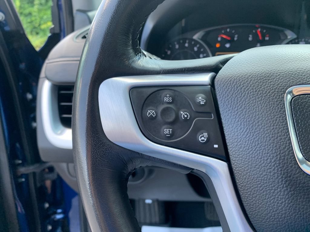 Used 2022 GMC Terrain SLT w/ Infotainment Package II AWD/4WD image 29
