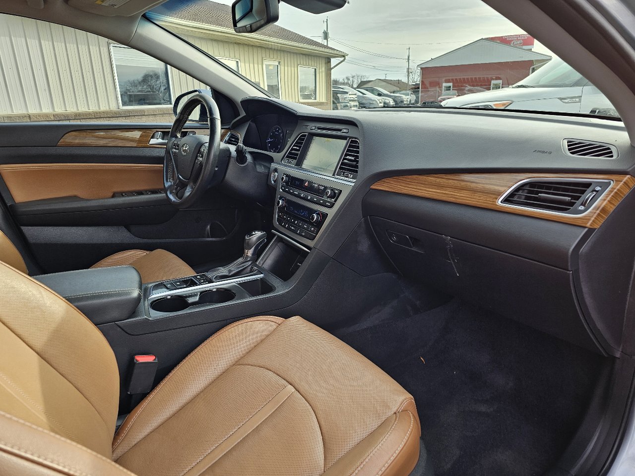 Used 2015 Hyundai Sonata Limited w/ Option Group 06 image 25