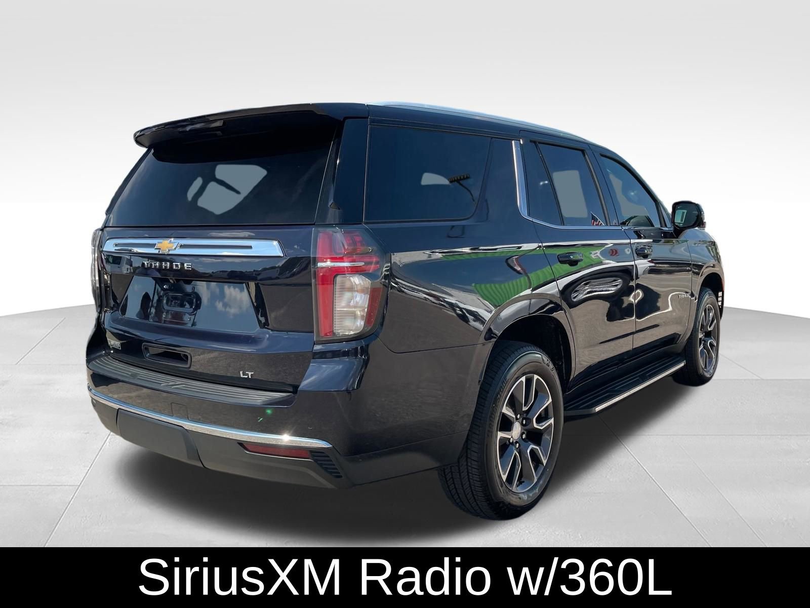 Used 2021 Chevrolet Tahoe LT w/ LT Signature Plus Package AWD/4WD image 5