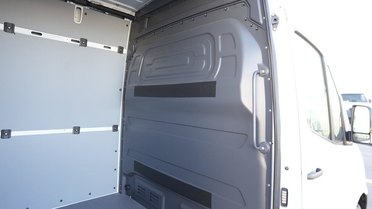 New 2026 Mercedes-Benz Sprinter 2500 image 22