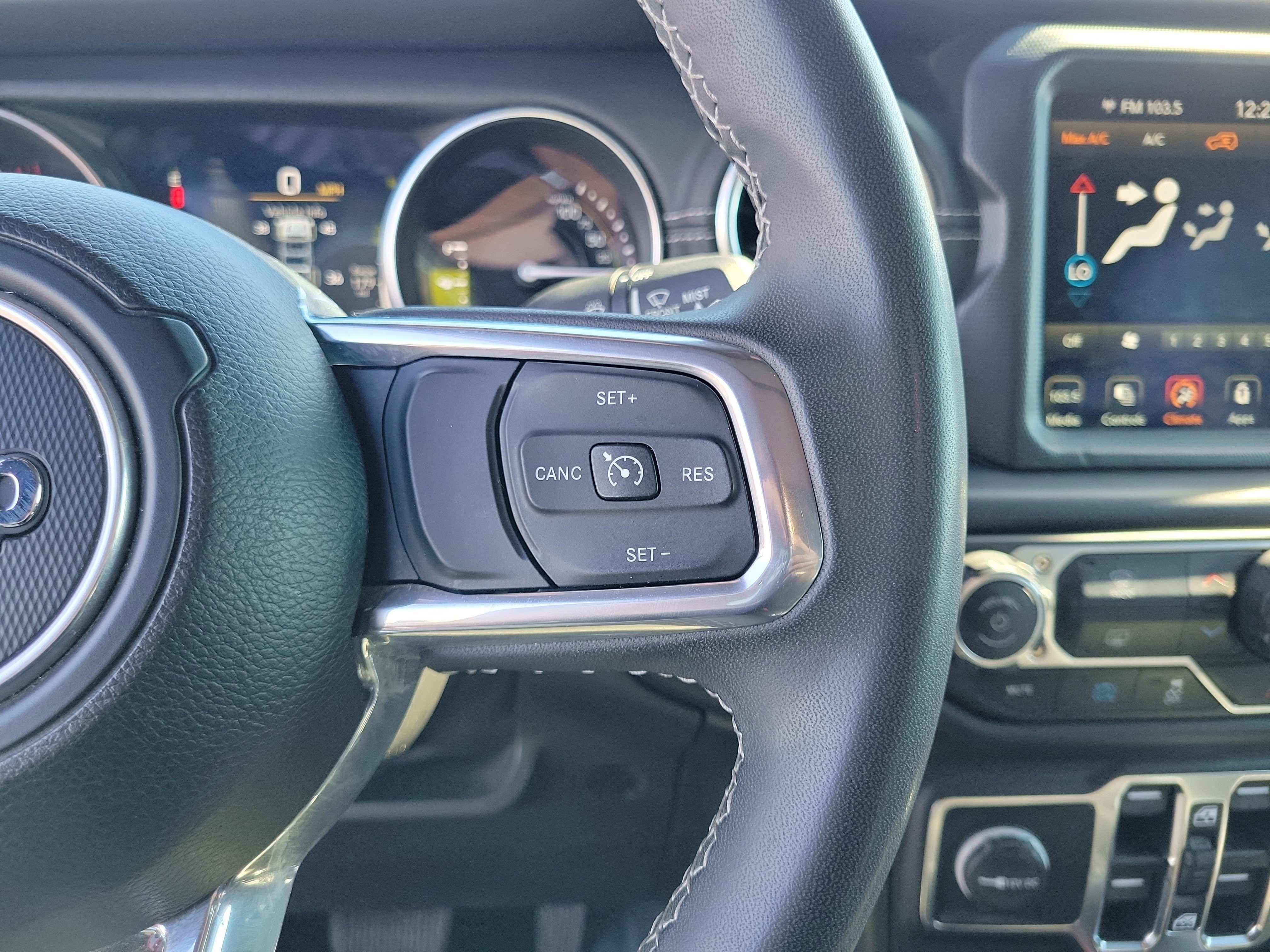 Used 2023 Jeep Wrangler Sahara image 23