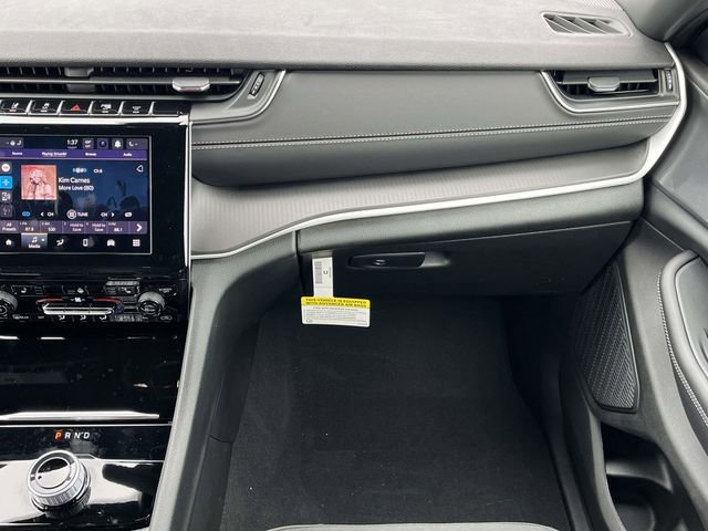 New 2025 Jeep Grand Cherokee Laredo X w/ Luxury Tech Group I image 15