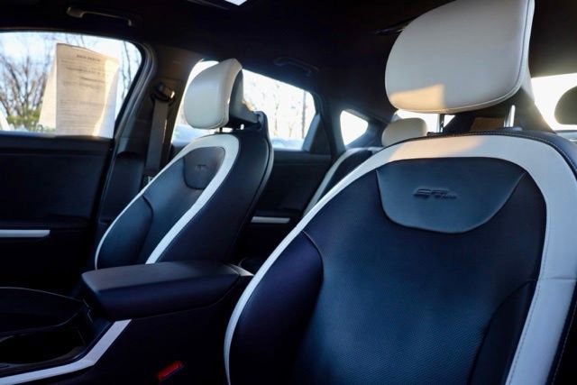 Used 2025 Kia K4 GT-Line w/ GT-Line Premium Package image 20