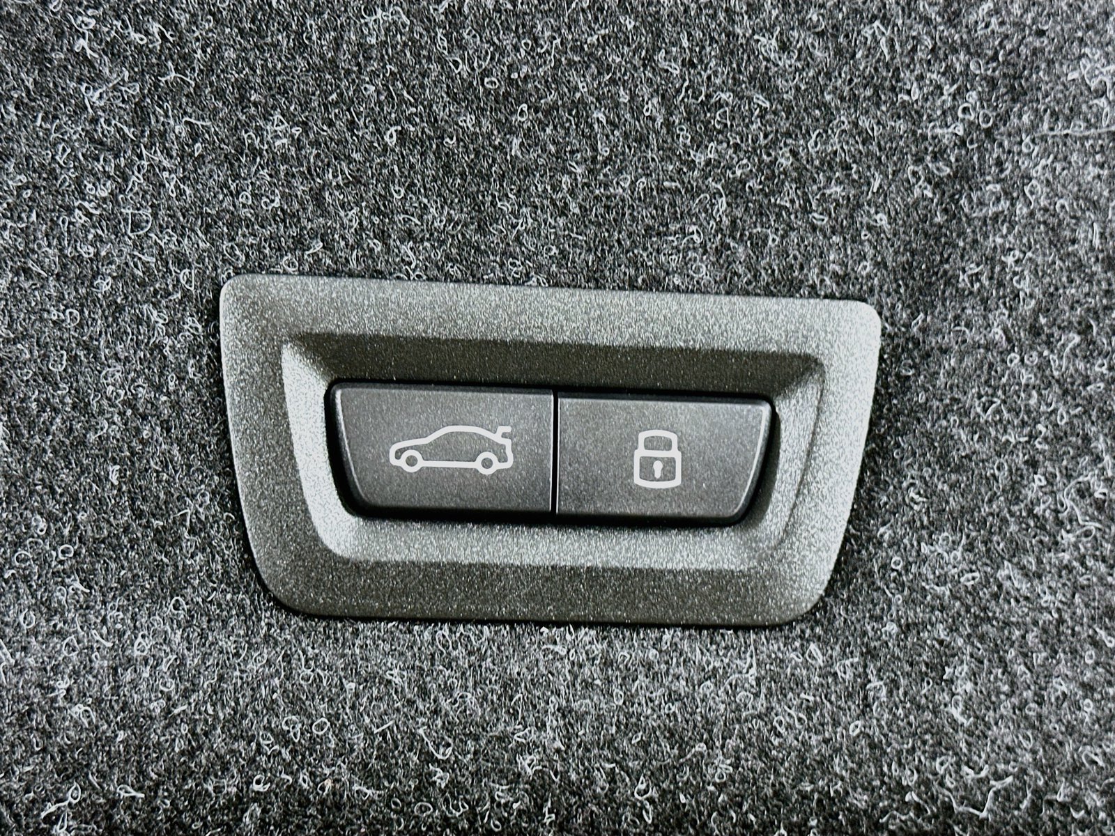 New 2026 BMW 330i xDrive Sedan w/ Premium Package AWD/4WD image 42