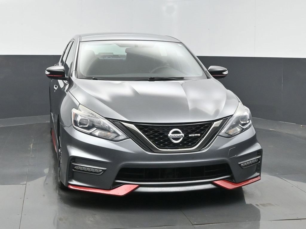 Used 2018 Nissan Sentra NISMO image 4