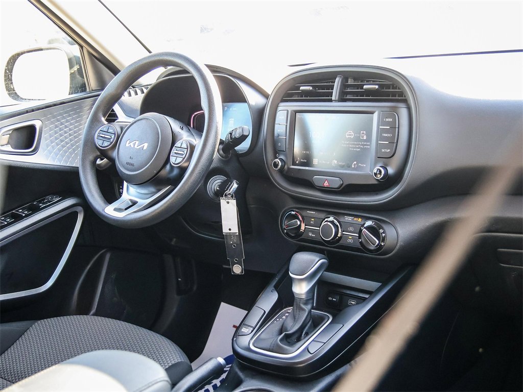 Used 2024 Kia Soul LX w/ Option Group 015 image 18