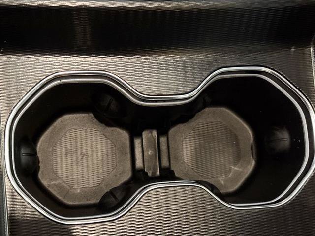 Certified 2025 Jeep Grand Cherokee Laredo AWD/4WD image 16