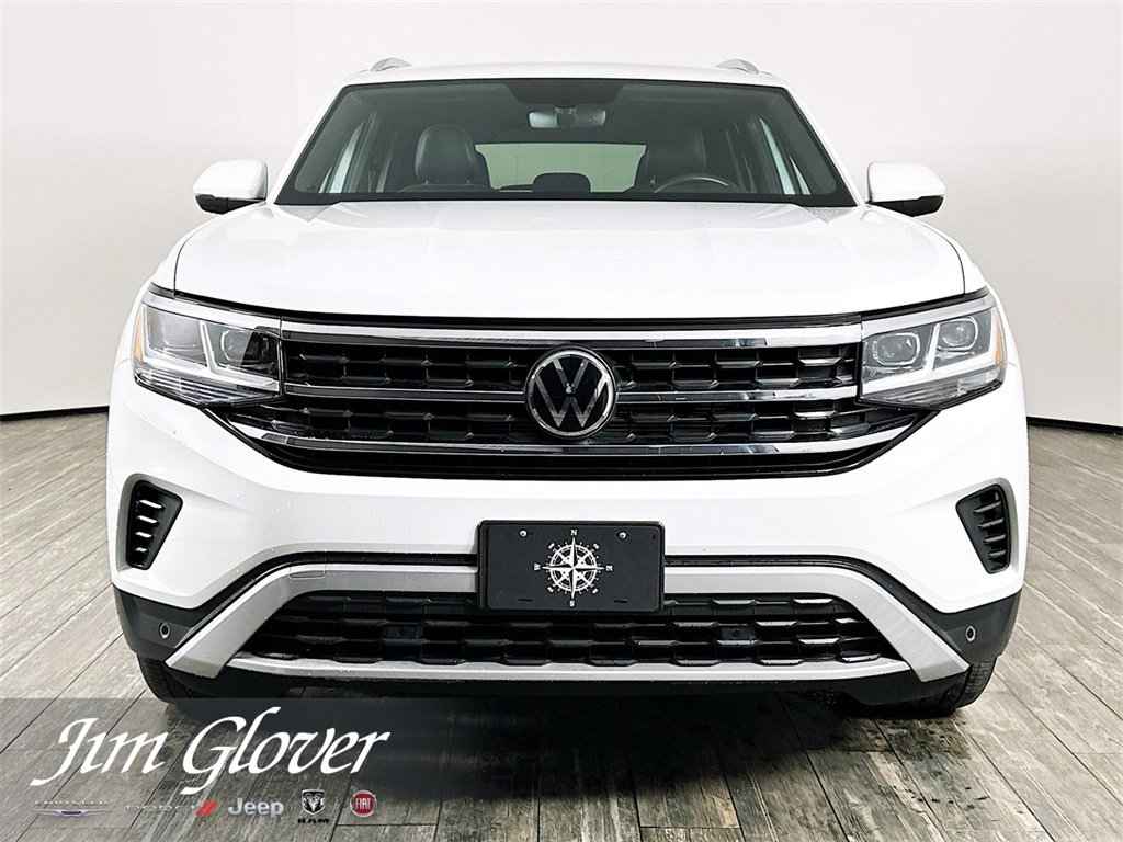 Used 2022 Volkswagen Atlas Cross Sport SE image 2