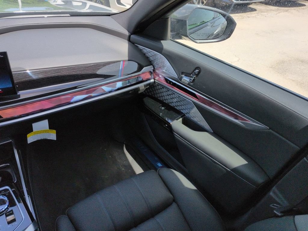 New 2026 BMW 760i xDrive w/ Executive Package AWD/4WD image 16