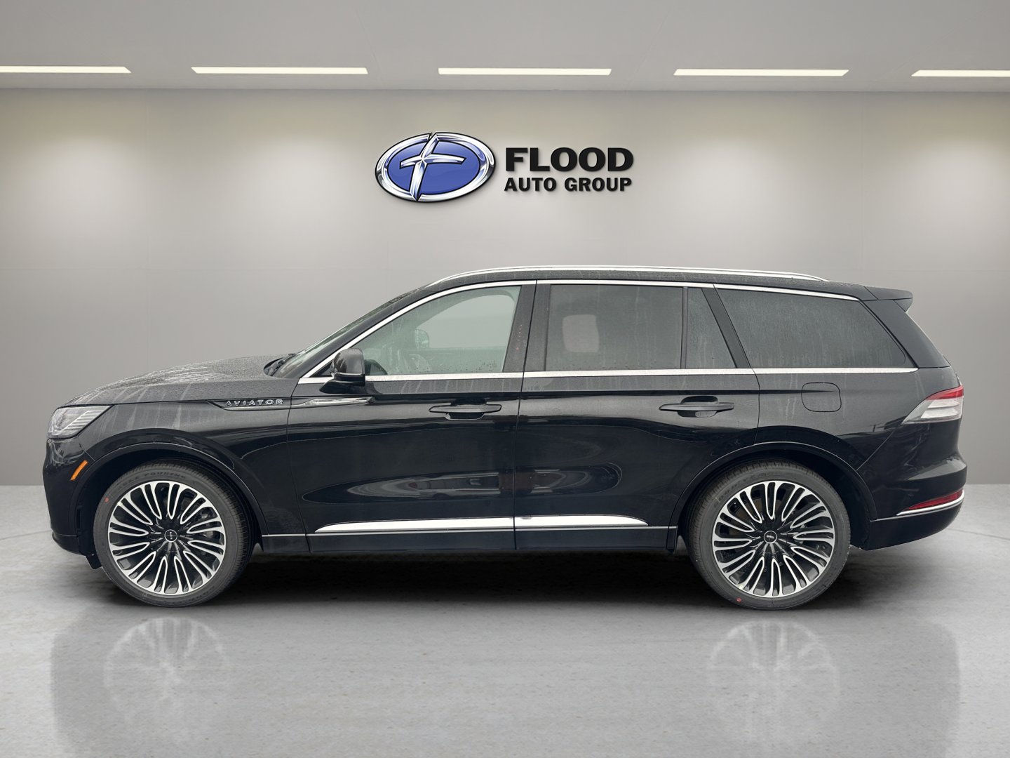 New 2025 Lincoln Aviator Black Label image 4