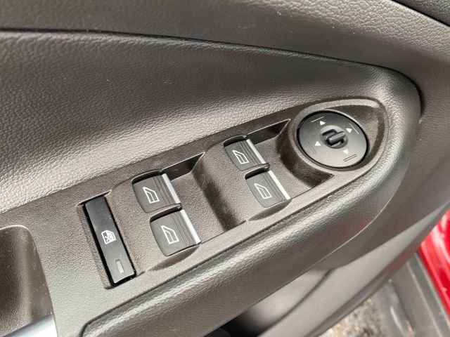 Used 2017 Ford C-MAX Energi SE w/ Equipment Group 402A image 18