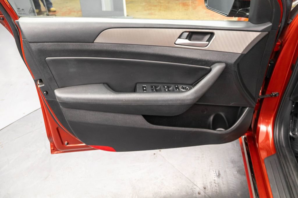 Used 2018 Hyundai Sonata Sport image 21