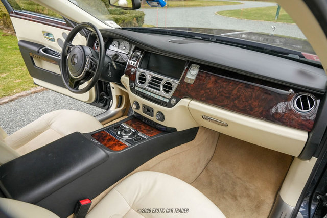 Used 2011 Rolls-Royce Ghost image 70