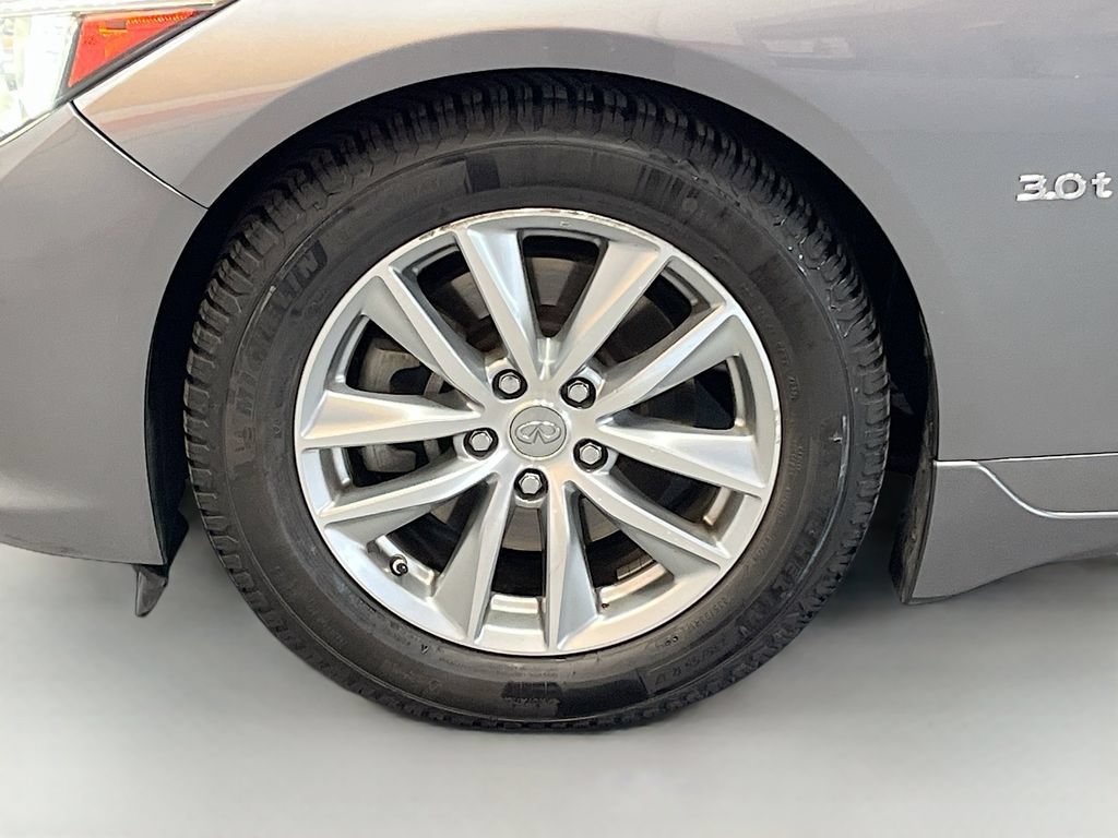 Used 2016 INFINITI Q50 3.0t Premium AWD/4WD image 30