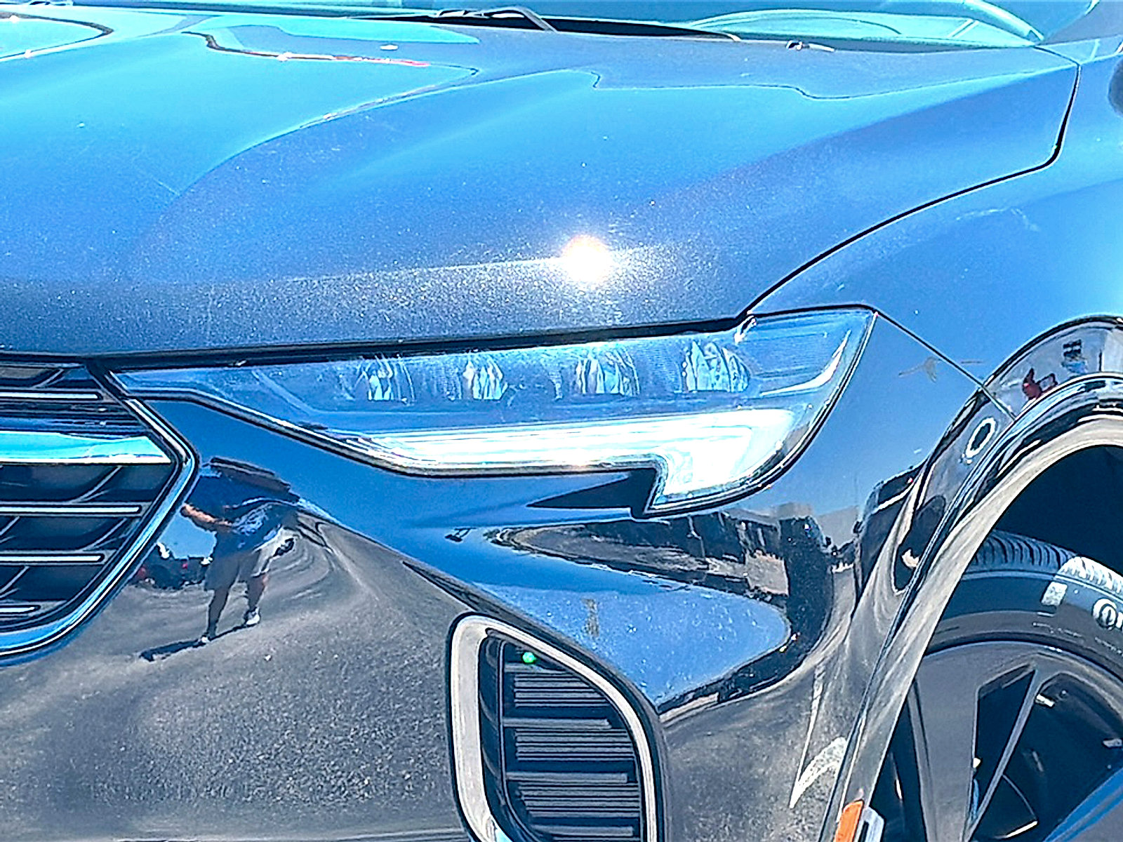 Used 2023 Buick Envision Essence w/ Sport Touring Package FWD image 4