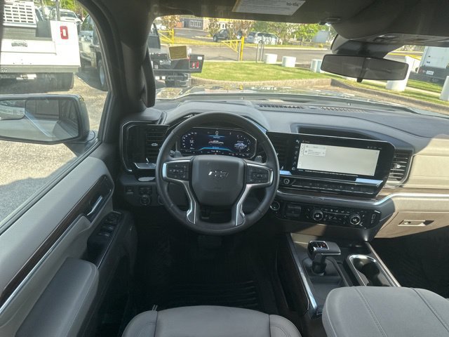 Used 2024 Chevrolet Silverado 1500 RST w/ Convenience Package II AWD/4WD image 27