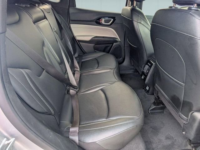 Used 2025 Jeep Compass Limited AWD/4WD image 30