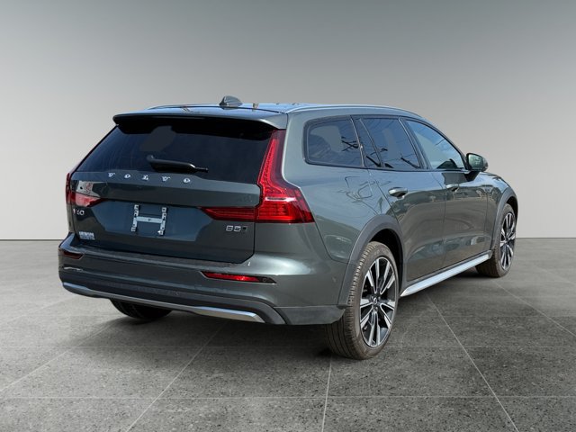 Used 2026 Volvo V60 B5 Cross Country Ultra w/ Climate Package AWD/4WD image 6