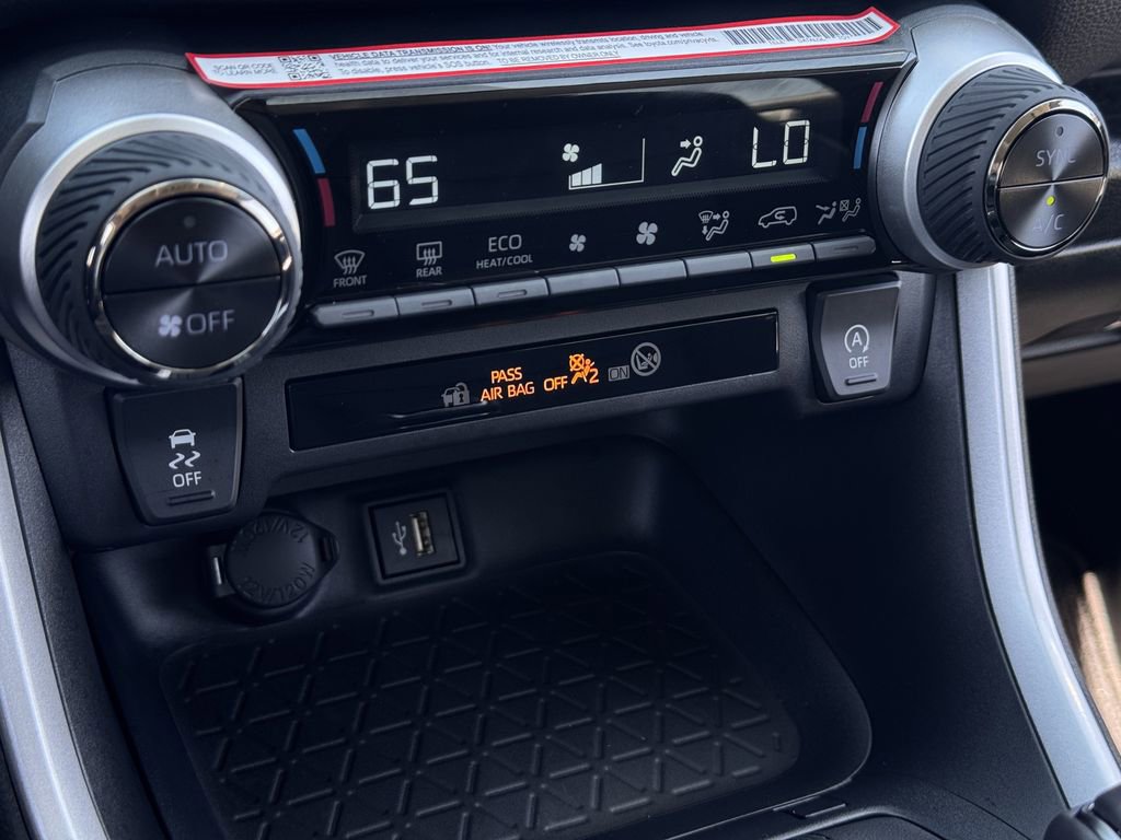 Used 2025 Toyota RAV4 XLE Premium FWD image 20