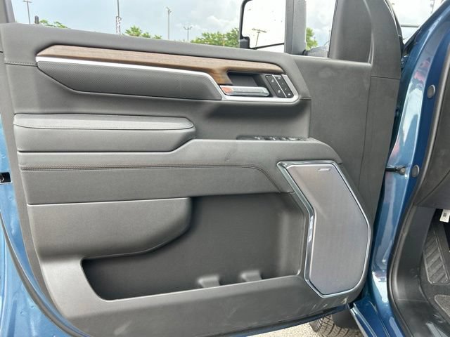 New 2026 Chevrolet Silverado 3500 High Country w/ Technology Package AWD/4WD image 12