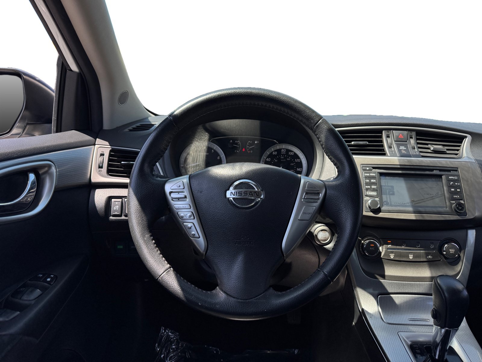 Used 2014 Nissan Sentra SR w/ SR Driver Package FWD image 12