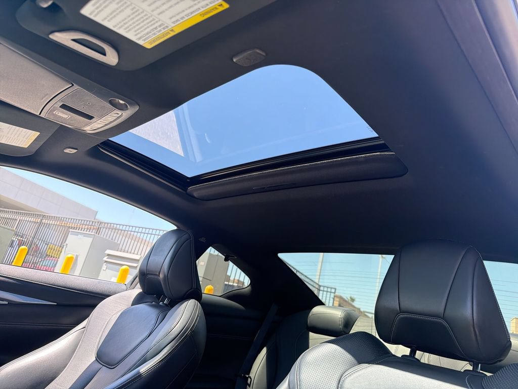 Used 2021 INFINITI Q60 3.0t Luxe w/ Cargo Package RWD image 16