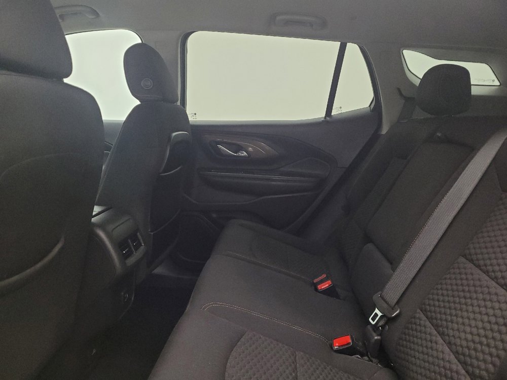 Used 2021 GMC Terrain SLE w/ Driver Convenience Package FWD image 18