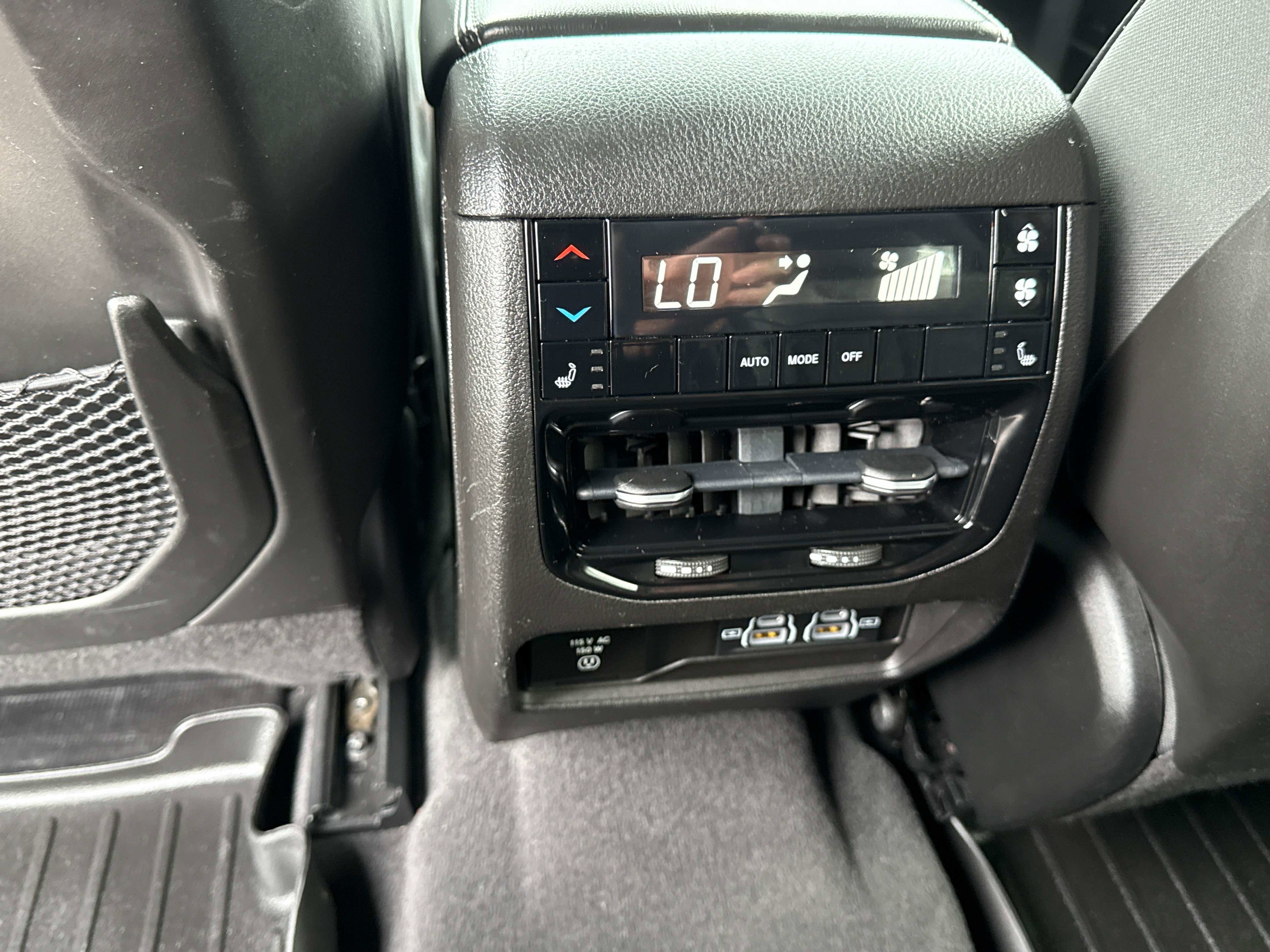 Used 2021 Jeep Grand Cherokee L Limited AWD/4WD image 14