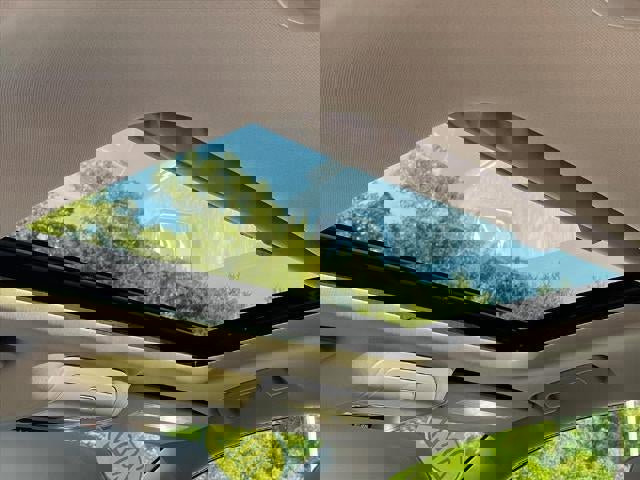 Certified 2022 GMC Acadia SLT w/ Technology Package image 26