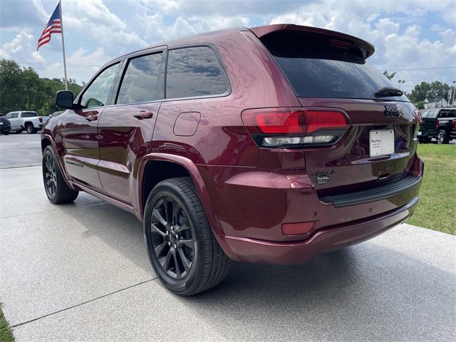 Used 2020 Jeep Grand Cherokee Altitude image 5