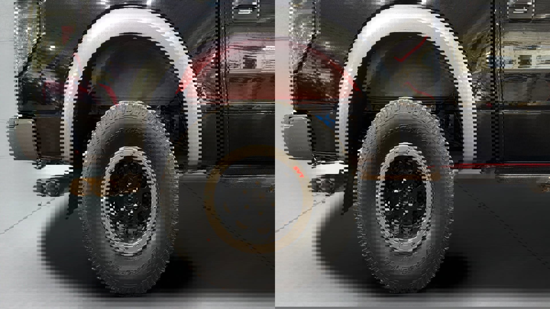 Used 2013 Ford F150 Raptor w/ Luxury Equipment Group image 35