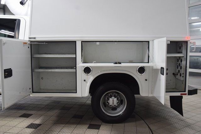 Used 2024 GMC Sierra 3500 Pro w/ Convenience Package image 42