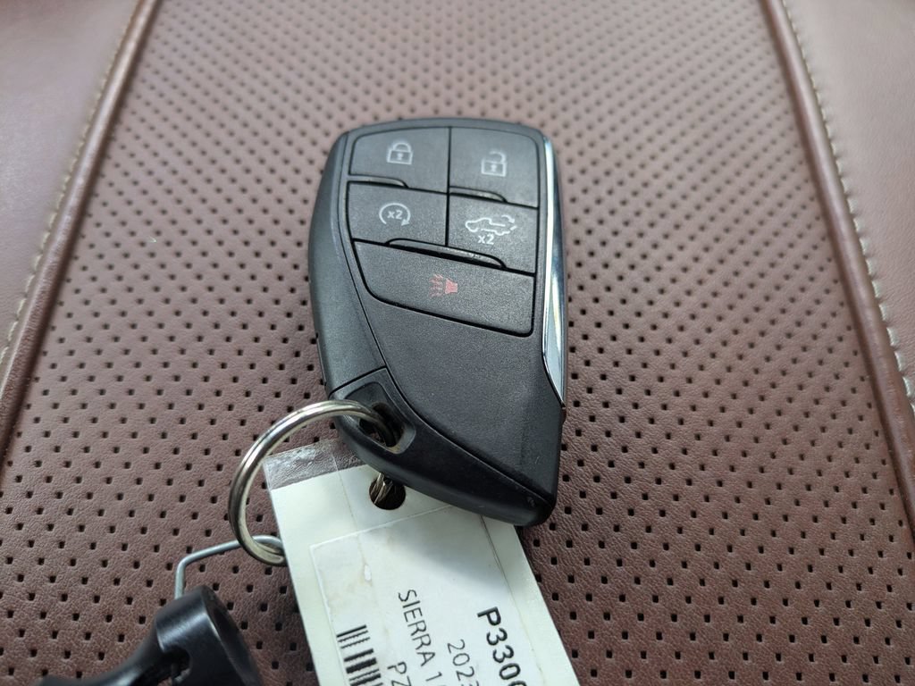 Used 2023 GMC Sierra 1500 Denali Ultimate AWD/4WD image 36