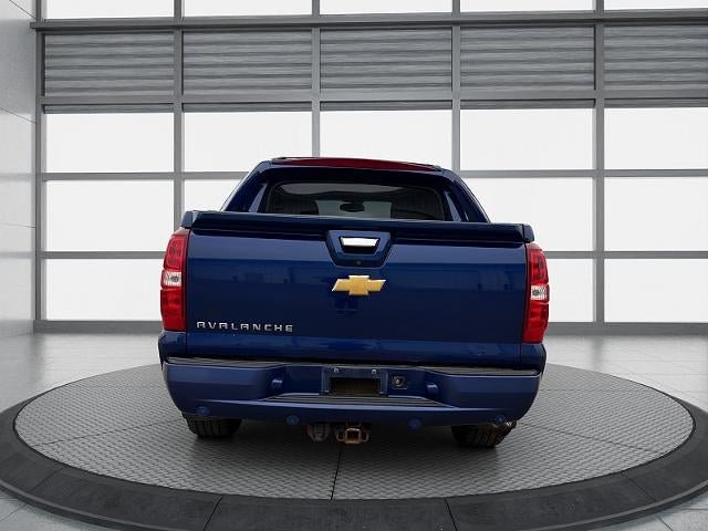 Used 2013 Chevrolet Avalanche LTZ AWD/4WD image 5